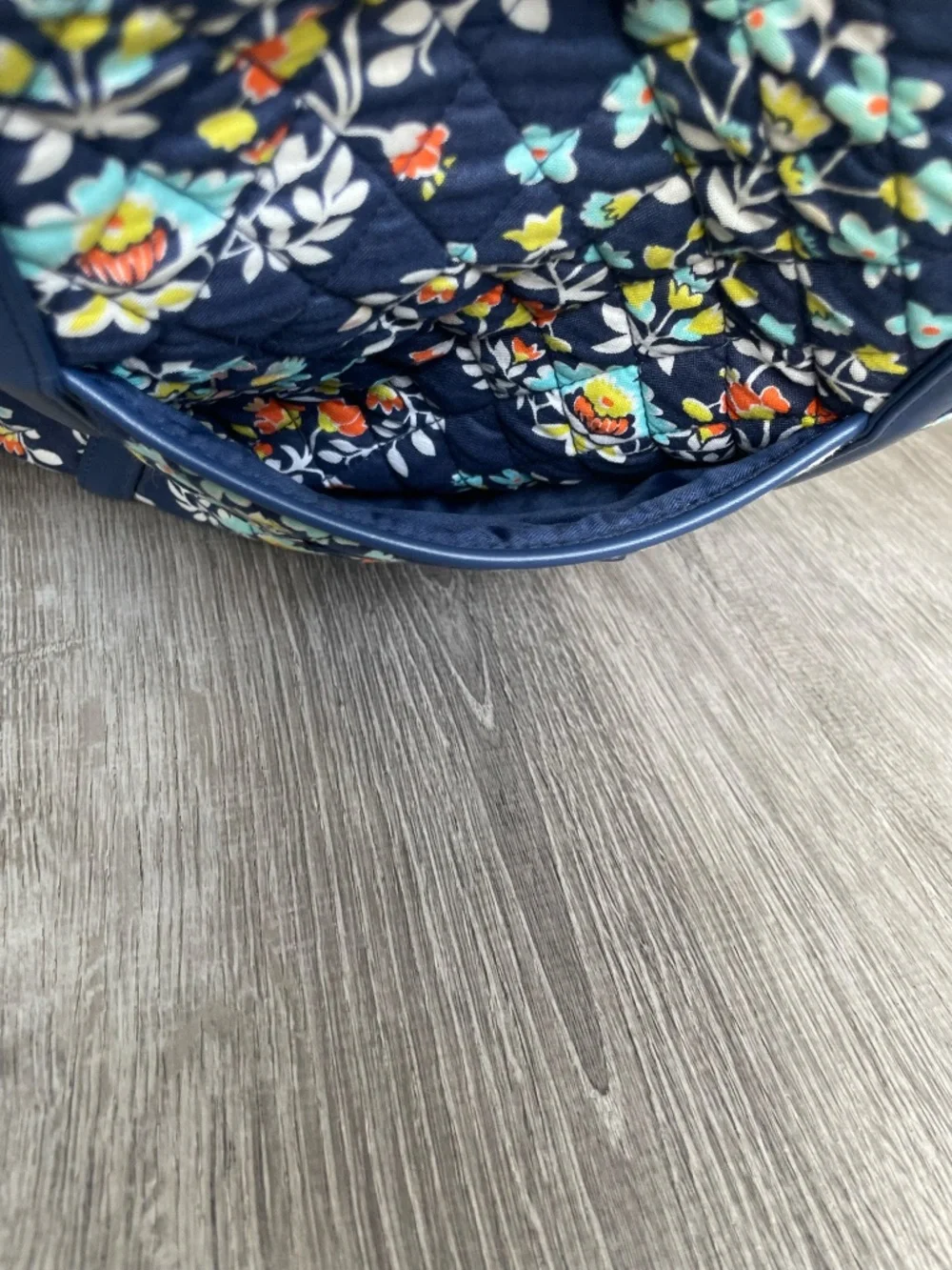 Vera Bradley Small Trimmed Vera Tote | Navy Floral Quilted Shoulder Bag